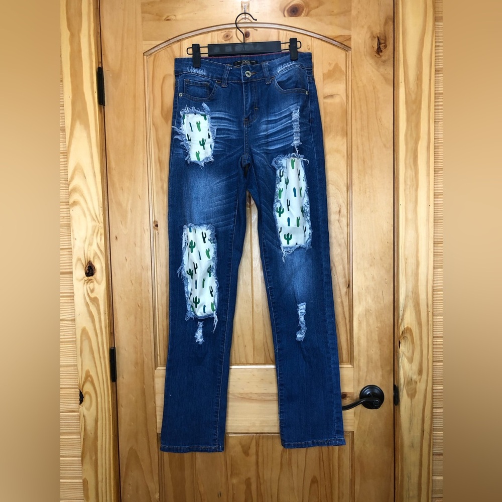 L&B Women’s Distressed Dark Blue Jeans with Cactus Patch